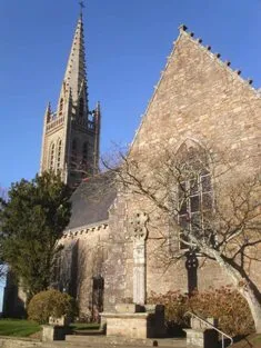 Plougoumelen - L'église