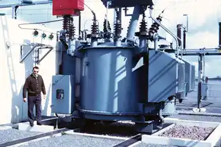 Un des transformateurs 90 000 volts de Bressuire